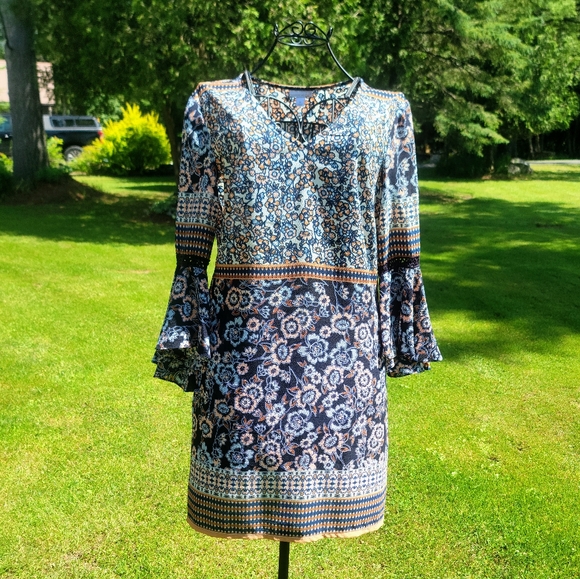 Westport dress, size medium - Picture 4 of 10